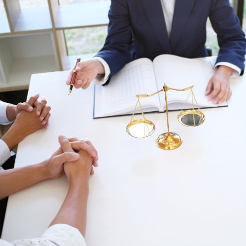 Hỗ trợ pháp lý