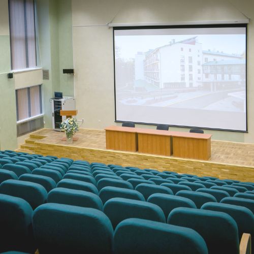 Tổ chức sự kiện